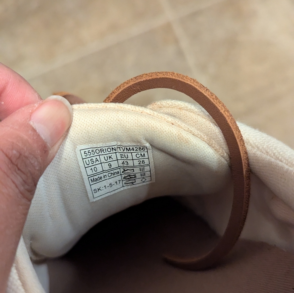 Vionic Men's Beige Sneakers with Brown Laces Size 10 - Picture 9 of 9